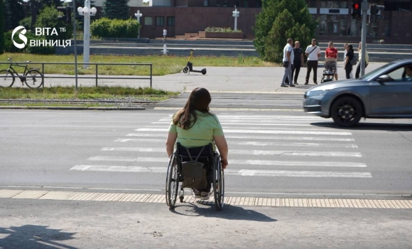 «Вінниця зручна для всіх» перевірили роботи з безбар'єрності на Хмельницькому шосе «Вінниця зручна для всіх» перевірили роботи з безбар'єрності на Хмельницькому шосе