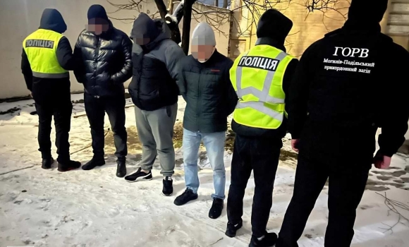 Бізнес на кордоні провалився кому загрожує в’язниця за допомогу вінничанину втекти з країни Бізнес на кордоні провалився кому загрожує в’язниця за допомогу вінничанину втекти з країни