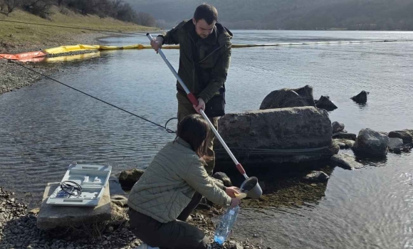 Дністер очистився: після ворожого удару в українській акваторії забруднення не фіксують Дністер очистився: після ворожого удару в українській акваторії забруднення не фіксують