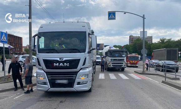 ДТП із тяжкими наслідками у Вінниці водія фури затримано та взято під варту ДТП із тяжкими наслідками у Вінниці водія фури затримано та взято під варту