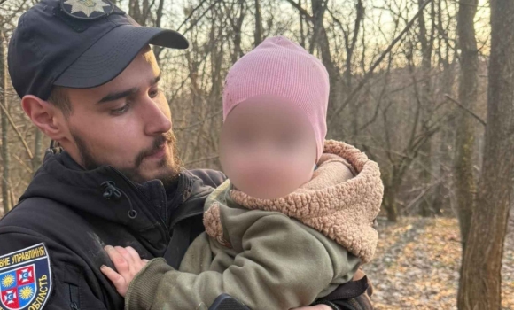 Дворічна дитина заблукала у лісовому масиві на Вінниччині Дворічна дитина заблукала у лісовому масиві на Вінниччині