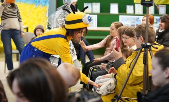 Ігротека з аніматорами захід для родин полеглих захисників влаштували у Вінниці Ігротека з аніматорами захід для родин полеглих захисників влаштували у Вінниці