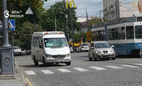 Із 15 до 30 гривень тариф на маршрутки у Вінниці зросте вперше за чотири роки Із 15 до 30 гривень тариф на маршрутки у Вінниці зросте вперше за чотири роки
