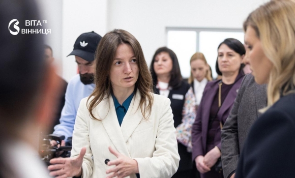 Кухарі, які руйнують стереотипи перша леді країни перевірила унікальний освітній простір у Вінниці Кухарі, які руйнують стереотипи перша леді країни перевірила унікальний освітній простір у Вінниці