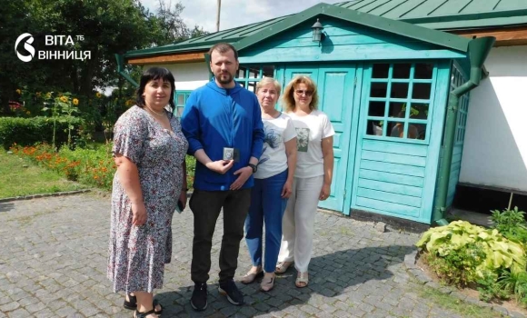 Музей Коцюбинського у Вінниці поповнив фонди рідкісною маркою з Харкова Музей Коцюбинського у Вінниці поповнив фонди рідкісною маркою з Харкова