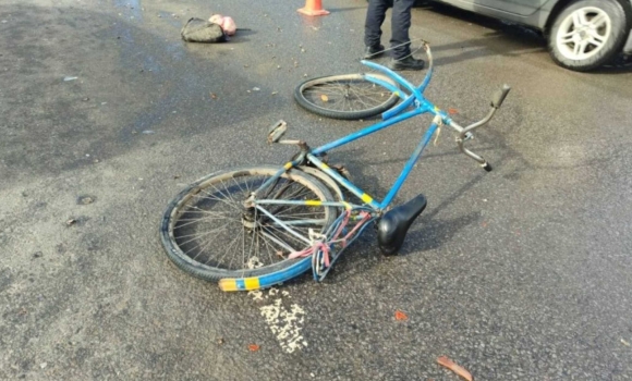 На Тульчинщині 63-річна велосипедистка потрапила під колеса авто На Тульчинщині 63-річна велосипедистка потрапила під колеса авто