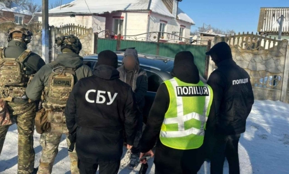 На Вінниччині викрили зухвалого торговця зброєю і боєприпасами На Вінниччині викрили зухвалого торговця зброєю і боєприпасами