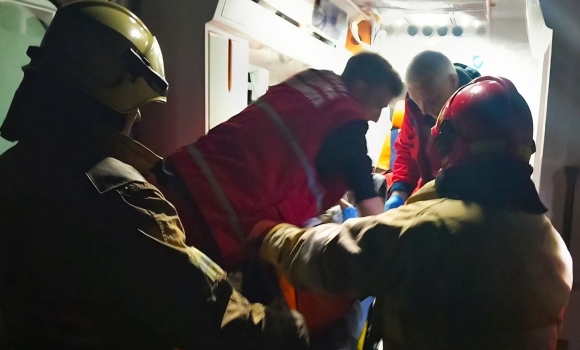 На Вінниччині з вогню винесли на руках двох людей пожежу спричинила сигарета На Вінниччині з вогню винесли на руках двох людей пожежу спричинила сигарета