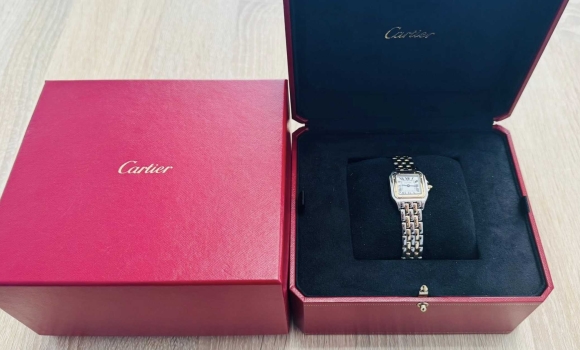 Незадекларовані прикраси на майже мільйон гривень намагалися вивезти через кордон на Вінниччині Незадекларовані прикраси на майже мільйон гривень намагалися вивезти через кордон на Вінниччині