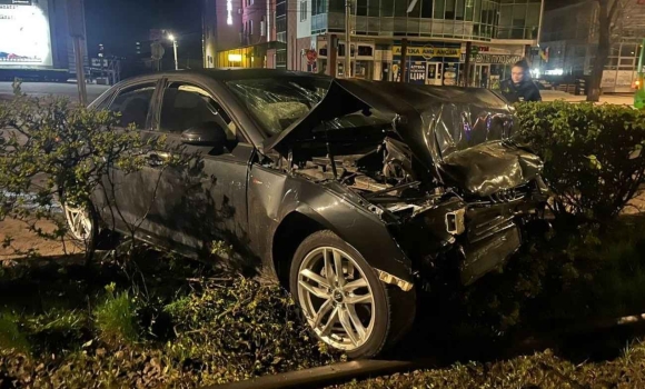 Нічна ДТП у Вінниці водій протаранив автобус і кинув травмованих друзів напризволяще Нічна ДТП у Вінниці водій протаранив автобус і кинув травмованих друзів напризволяще