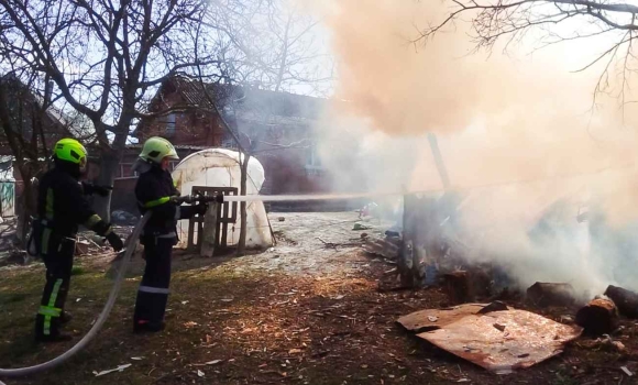 Нічна пожежа у Вінниці та авто загорілось на трасі де та що палало в області за добу Нічна пожежа у Вінниці та авто загорілось на трасі де та що палало в області за добу
