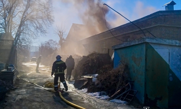 Під час пожежі у Козятині травмувався 38-річний чоловік Під час пожежі у Козятині травмувався 38-річний чоловік