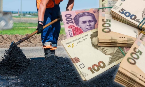 Пів мільйона «в яму» на Вінниччині судитимуть посадовицю за недбалий ремонт доріг Пів мільйона «в яму» на Вінниччині судитимуть посадовицю за недбалий ремонт доріг