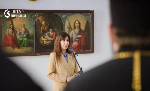 Подарунок до Дня міста у Вінниці представили унікальну збірку ікон Поділля Подарунок до Дня міста у Вінниці представили унікальну збірку ікон Поділля