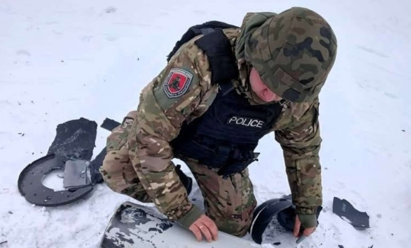 Працюють вибухотехніки в лісах на Вінниччині знайшли уламки збитих ракет і БпЛА Працюють вибухотехніки в лісах на Вінниччині знайшли уламки збитих ракет і БпЛА