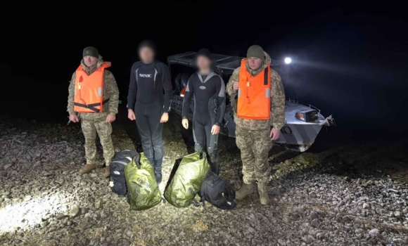 Прикордонники Могилів-Подільського загону затримали порушників у гідрокостюмах Прикордонники Могилів-Подільського загону затримали порушників у гідрокостюмах