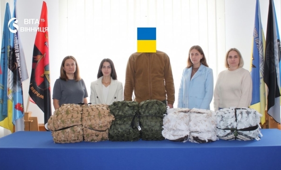Сховати техніку й бліндажі від дронів Калинівка відправила на фронт нову партію маскування Сховати техніку й бліндажі від дронів Калинівка відправила на фронт нову партію маскування