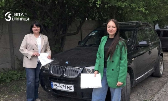 Соціальні працівники Ямпільської громади отримали автомобіль від благодійника з Німеччини Соціальні працівники Ямпільської громади отримали автомобіль від благодійника з Німеччини