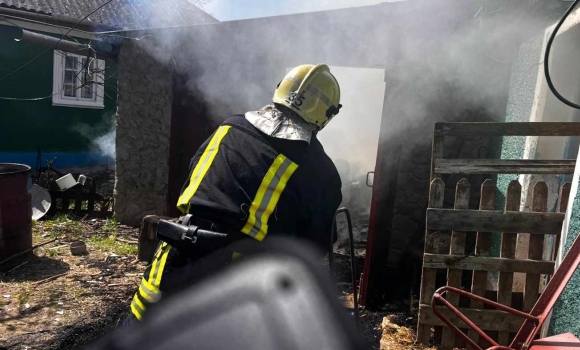 Статистика попелу на Вінниччині палали гектари землі, приватні будинки та навіть авто Статистика попелу на Вінниччині палали гектари землі, приватні будинки та навіть авто