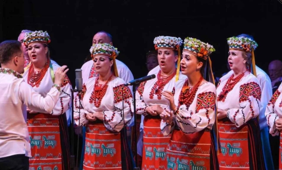 Свято, що єднає покоління академічний ансамбль «Поділля» презентує у Вінниці нову програму Свято, що єднає покоління академічний ансамбль «Поділля» презентує у Вінниці нову програму