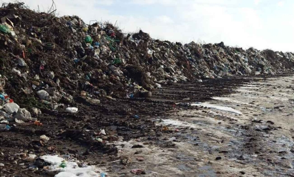 У Дашівській громаді впорядковують місцеве сміттєзвалище У Дашівській громаді впорядковують місцеве сміттєзвалище