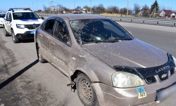 У Хмільницькому районі нетверезий водій збив працівника дорожньої служби У Хмільницькому районі нетверезий водій збив працівника дорожньої служби