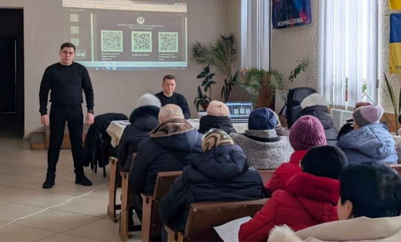 У Теплику влаштували виїзну зустріч з родинами полонених військовослужбовців У Теплику влаштували виїзну зустріч з родинами полонених військовослужбовців