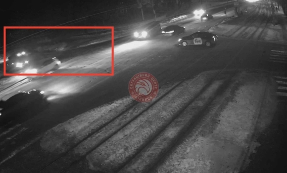 У Вінниці на перехресті вулиць Келецької та 600-річчя зіткнулись авто У Вінниці на перехресті вулиць Келецької та 600-річчя зіткнулись авто