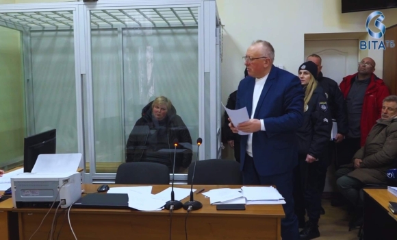 У Вінниці суд обрав запобіжний захід сім’ї лікарів, які брали гроші за фіктивні інвалідності У Вінниці суд обрав запобіжний захід сім’ї лікарів, які брали гроші за фіктивні інвалідності