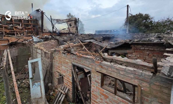 Зруйновані будівлі: наслідки нової атаки на Вінниччину Зруйновані будівлі: наслідки нової атаки на Вінниччину