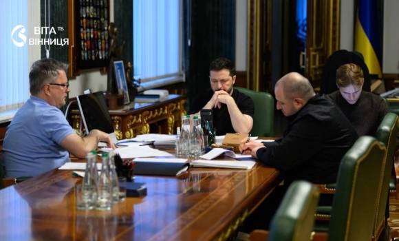 Удари по підстанціях на Вінниччині та ще трьох областях десятки тисяч родин без світла Удари по підстанціях на Вінниччині та ще трьох областях десятки тисяч родин без світла
