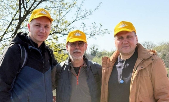 Від Вінниці до Гнівані пішки Президент Шляху святого Якова особисто протестував подільське Каміно Від Вінниці до Гнівані пішки Президент Шляху святого Якова особисто протестував подільське Каміно