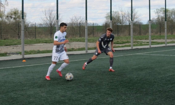 Вінницька «Нива» ледь не збила з ніг лідера цьогорічного футбольного чемпіонату Вінницька «Нива» ледь не збила з ніг лідера цьогорічного футбольного чемпіонату