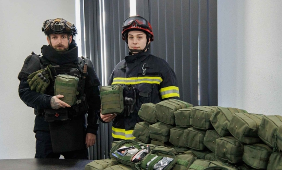 Вінницькі надзвичайники отримали 100 комплектів тактичних аптечок Вінницькі надзвичайники отримали 100 комплектів тактичних аптечок