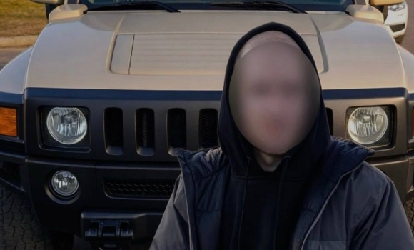 Вінницькі патрульні зупинили позашляховик з п'яним водієм за кермом Вінницькі патрульні зупинили позашляховик з п'яним водієм за кермом