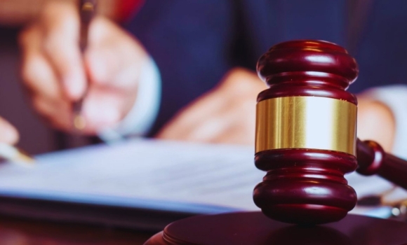 Вінницький суд оголосив вирок 4 роки позбавлення волі за зловживання повноваженнями Вінницький суд оголосив вирок 4 роки позбавлення волі за зловживання повноваженнями