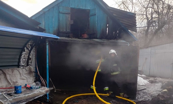 Внаслідок пожежі в Краснопільській громаді загинула 74-річна пенсіонерка Внаслідок пожежі в Краснопільській громаді загинула 74-річна пенсіонерка