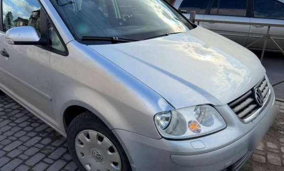 Восьмирічна дитина потрапила під колеса авто у Вінницькому районі Восьмирічна дитина потрапила під колеса авто у Вінницькому районі