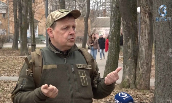 Як у Вінниці рятували поранених у перші хвилини після атаки ворожих “шахедів” Як у Вінниці рятували поранених у перші хвилини після атаки ворожих “шахедів”