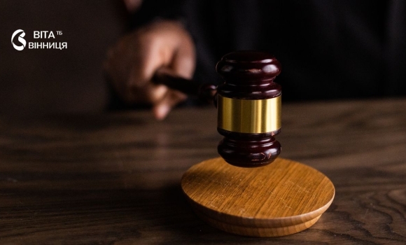 Замах на диверсію у Вінниці двох неповнолітніх засудили до 6 і 5 років за виконання завдань невідомого куратора Замах на диверсію у Вінниці двох неповнолітніх засудили до 6 і 5 років за виконання завдань невідомого куратора