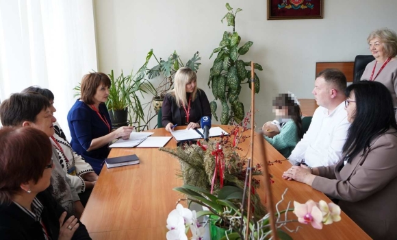 Замість стін притулку — тепло родини восьмирічна Богдана знайшла новий дім у Вінниці Замість стін притулку — тепло родини восьмирічна Богдана знайшла новий дім у Вінниці